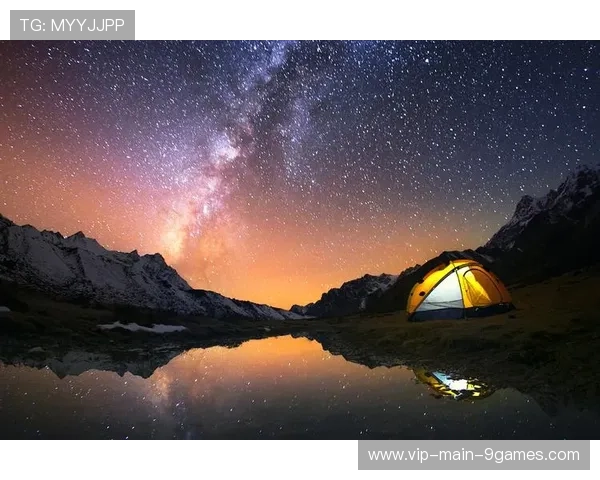 特色夜空露营登山运动，星光点点中的极限挑战，星空露营的唯美句子